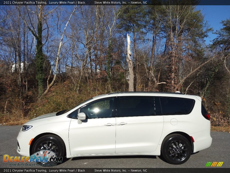 2021 Chrysler Pacifica Touring Luxury White Pearl / Black Photo #1