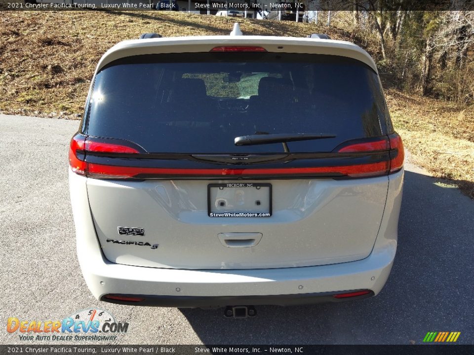 2021 Chrysler Pacifica Touring Luxury White Pearl / Black Photo #7