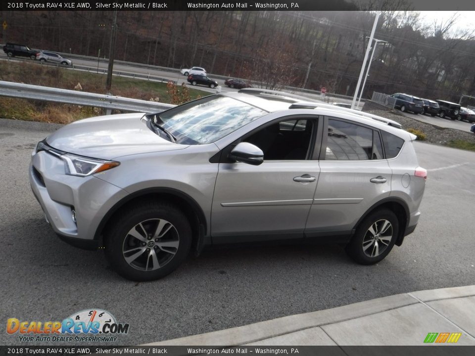 2018 Toyota RAV4 XLE AWD Silver Sky Metallic / Black Photo #12