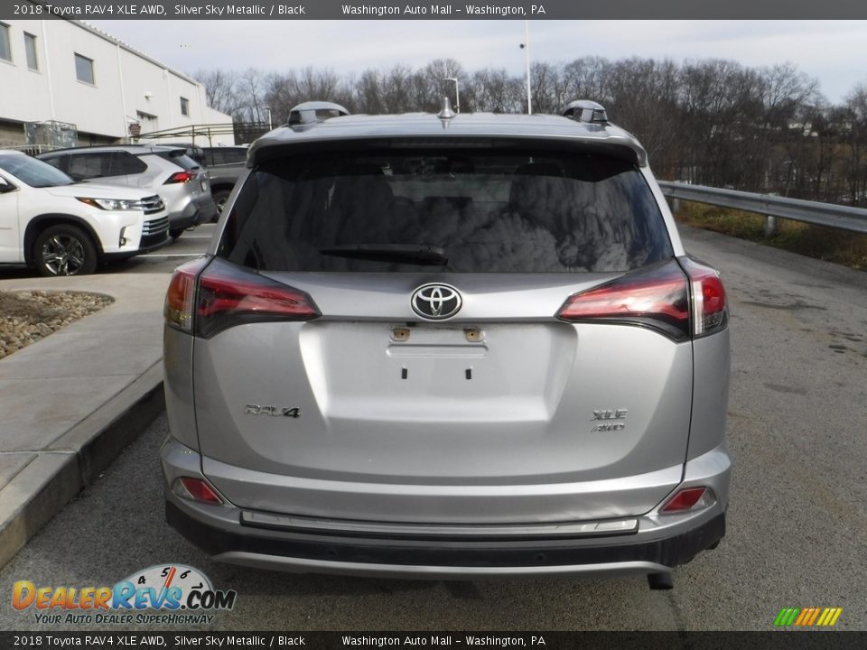 2018 Toyota RAV4 XLE AWD Silver Sky Metallic / Black Photo #14