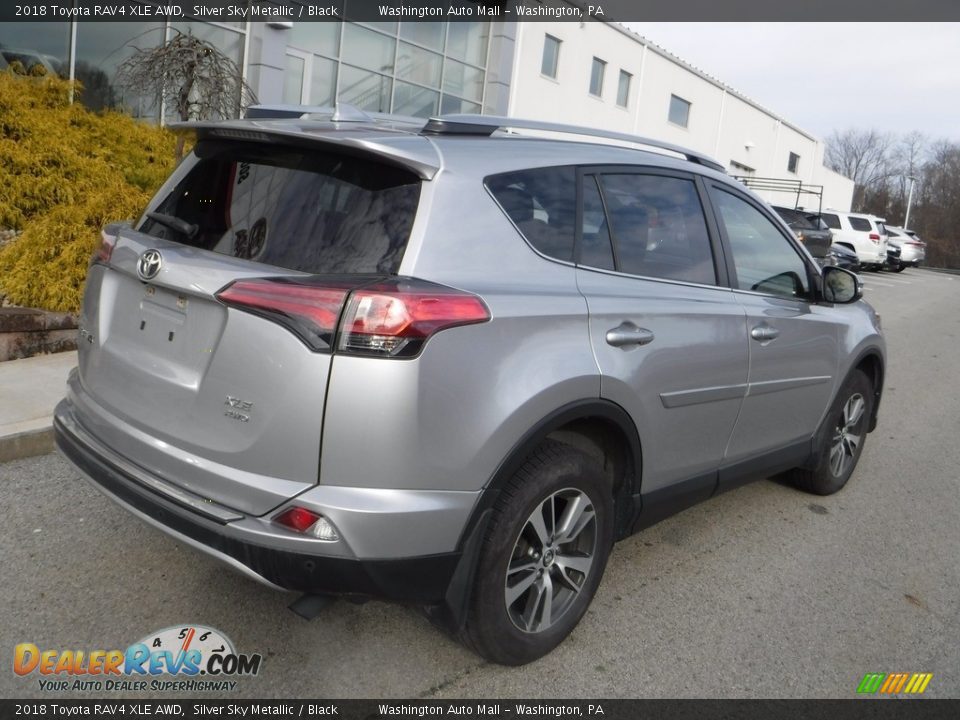 2018 Toyota RAV4 XLE AWD Silver Sky Metallic / Black Photo #15