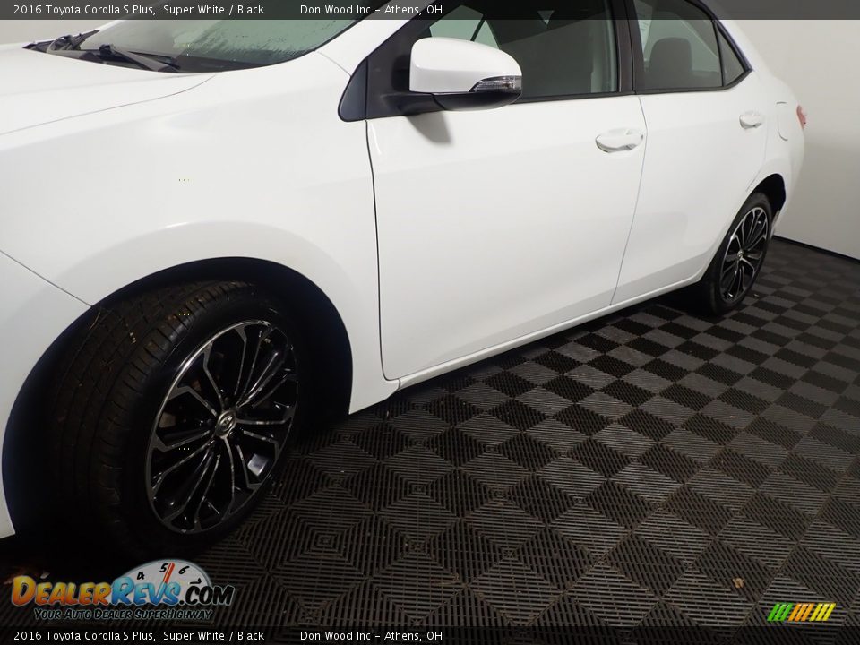 2016 Toyota Corolla S Plus Super White / Black Photo #10