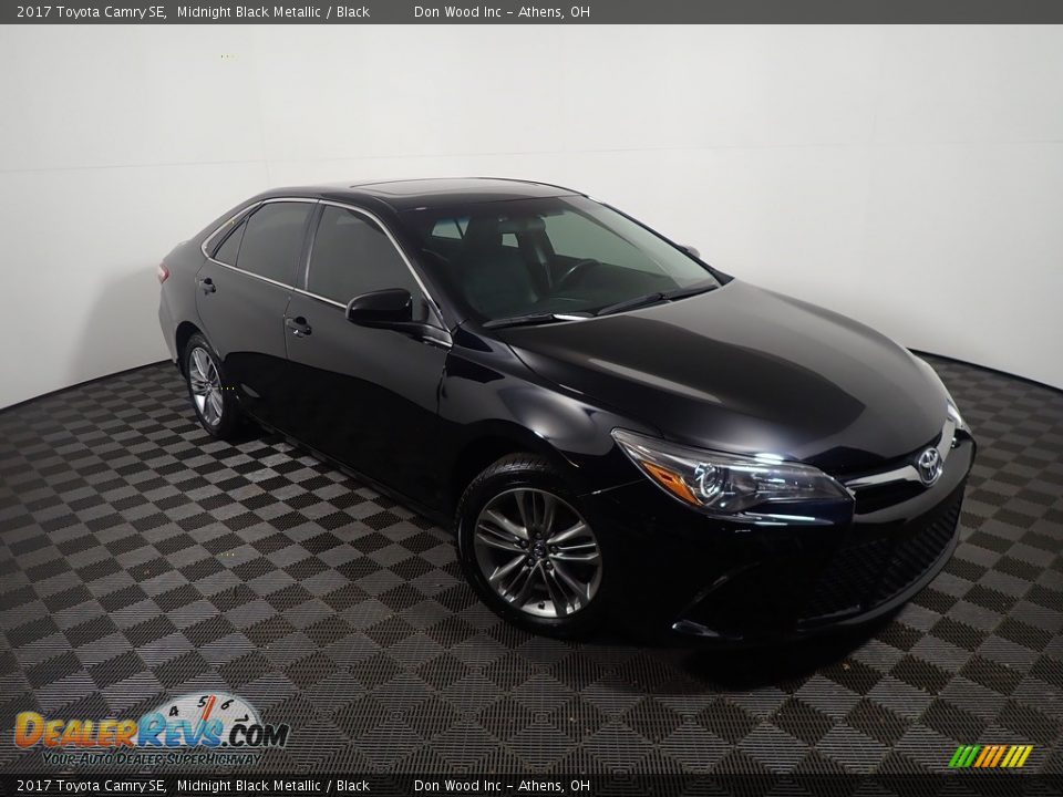 2017 Toyota Camry SE Midnight Black Metallic / Black Photo #4