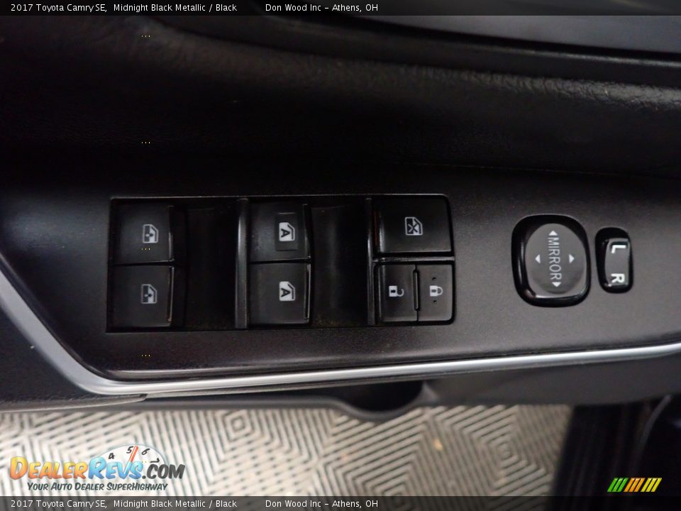 2017 Toyota Camry SE Midnight Black Metallic / Black Photo #22