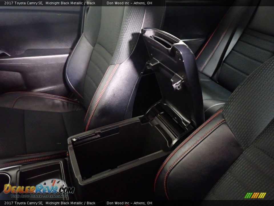 2017 Toyota Camry SE Midnight Black Metallic / Black Photo #34