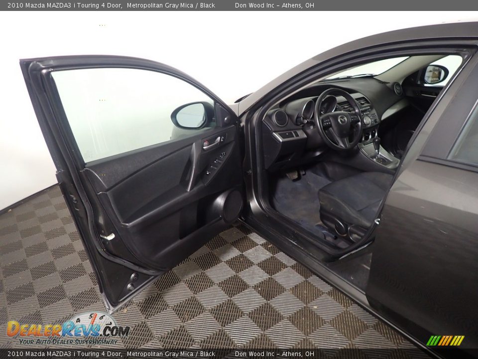 2010 Mazda MAZDA3 i Touring 4 Door Metropolitan Gray Mica / Black Photo #16