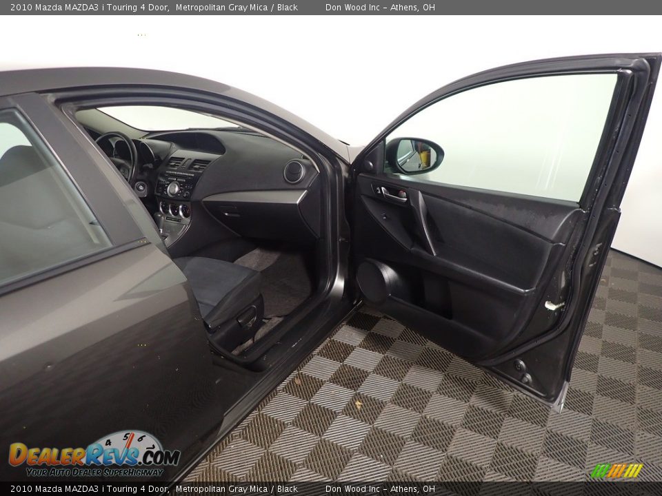 2010 Mazda MAZDA3 i Touring 4 Door Metropolitan Gray Mica / Black Photo #33