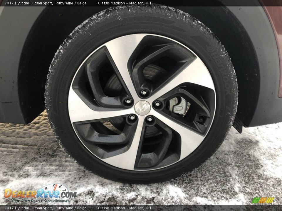 2017 Hyundai Tucson Sport Ruby Wine / Beige Photo #17