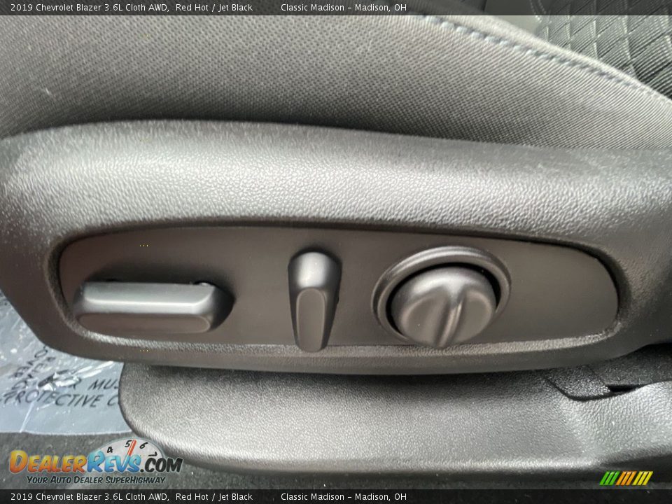 2019 Chevrolet Blazer 3.6L Cloth AWD Red Hot / Jet Black Photo #8