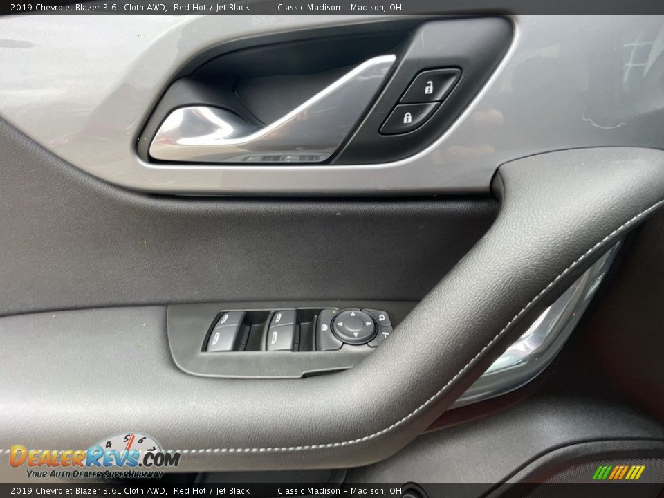 2019 Chevrolet Blazer 3.6L Cloth AWD Red Hot / Jet Black Photo #9