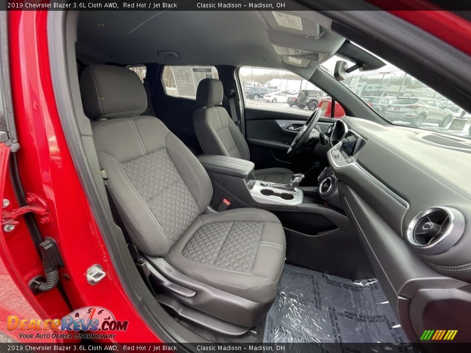 2019 Chevrolet Blazer 3.6L Cloth AWD Red Hot / Jet Black Photo #17