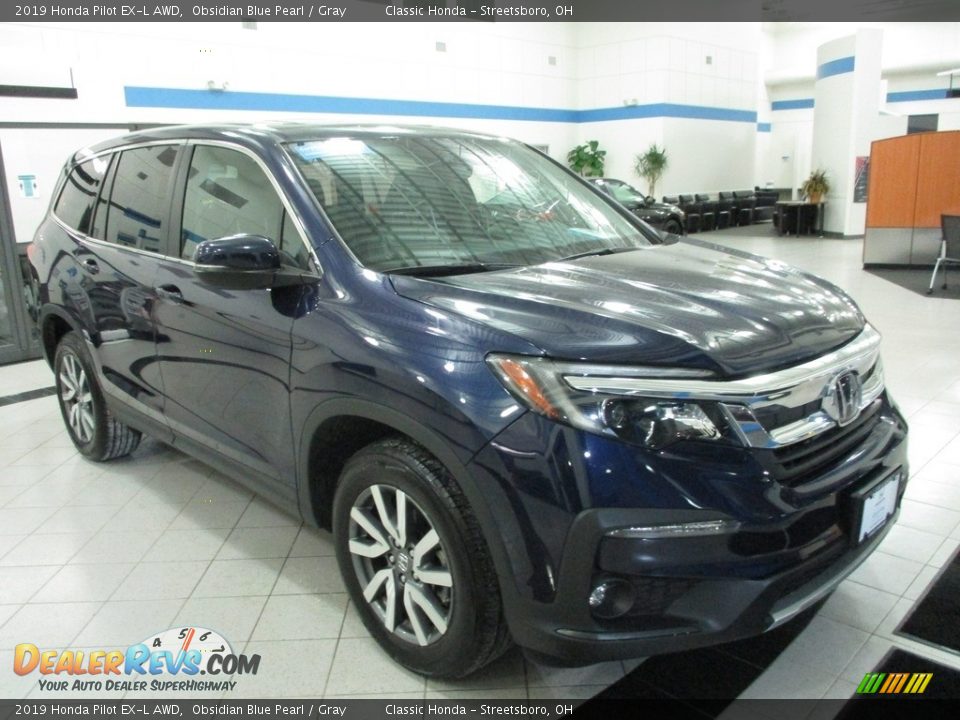 Front 3/4 View of 2019 Honda Pilot EX-L AWD Photo #3