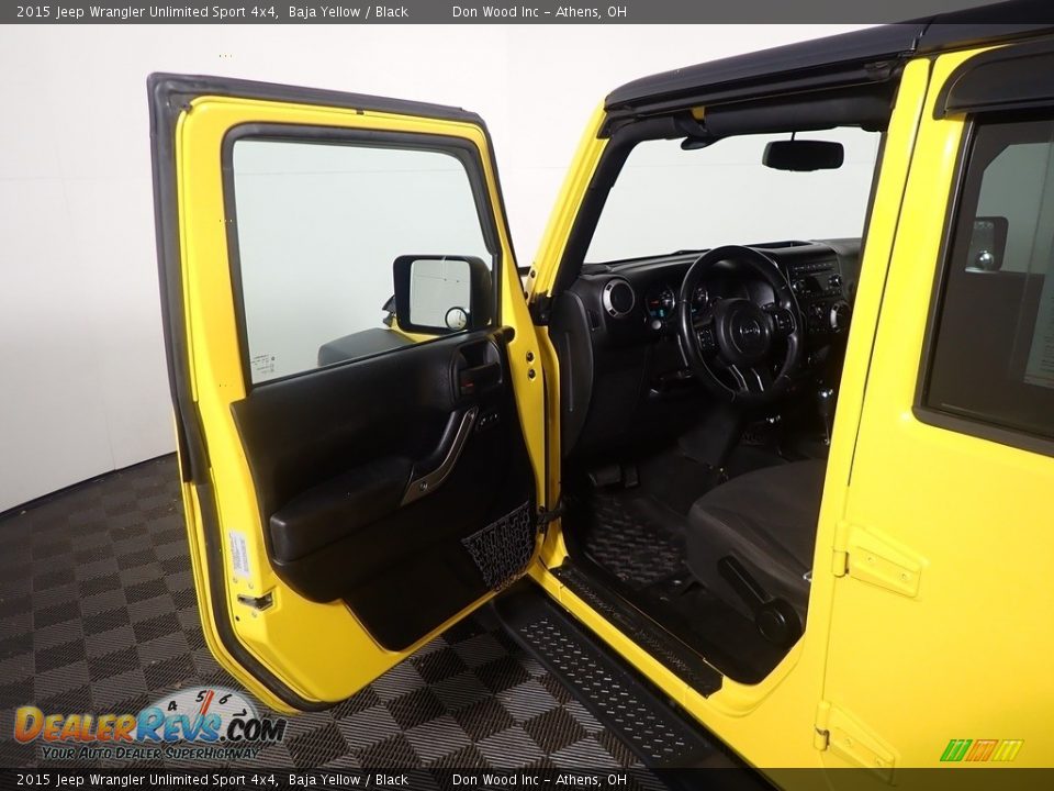 2015 Jeep Wrangler Unlimited Sport 4x4 Baja Yellow / Black Photo #21