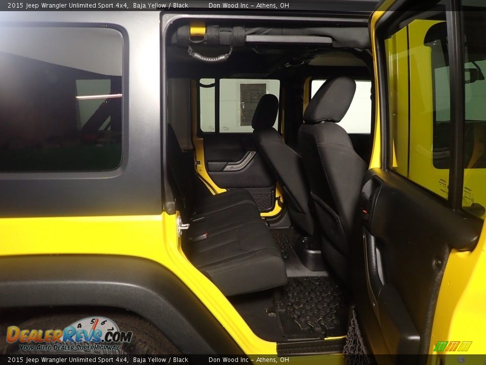 2015 Jeep Wrangler Unlimited Sport 4x4 Baja Yellow / Black Photo #35