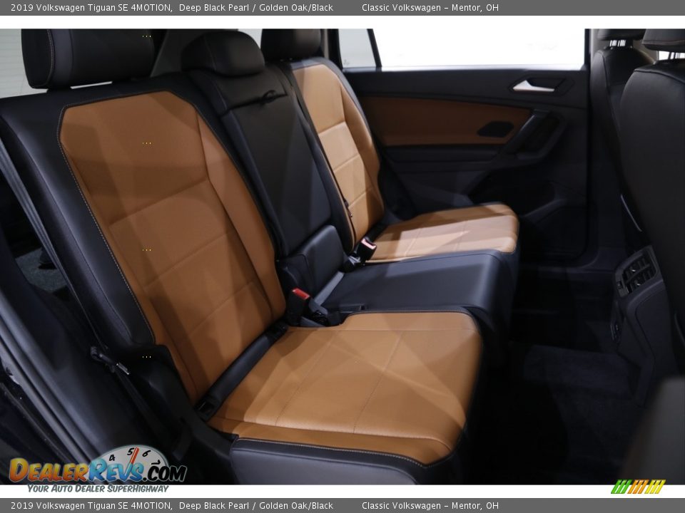 Rear Seat of 2019 Volkswagen Tiguan SE 4MOTION Photo #14
