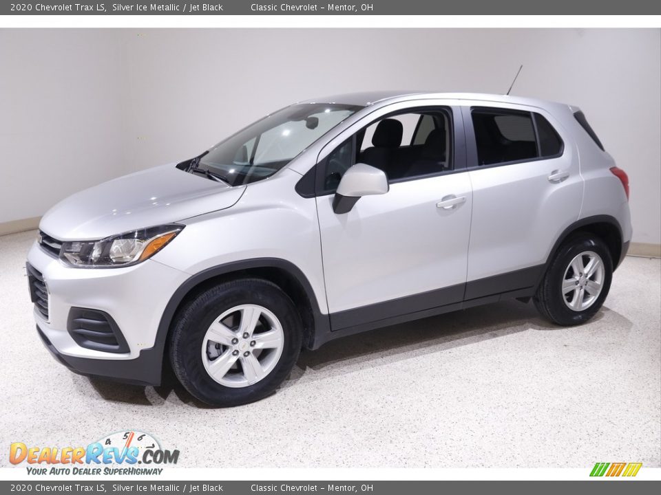 2020 Chevrolet Trax LS Silver Ice Metallic / Jet Black Photo #3