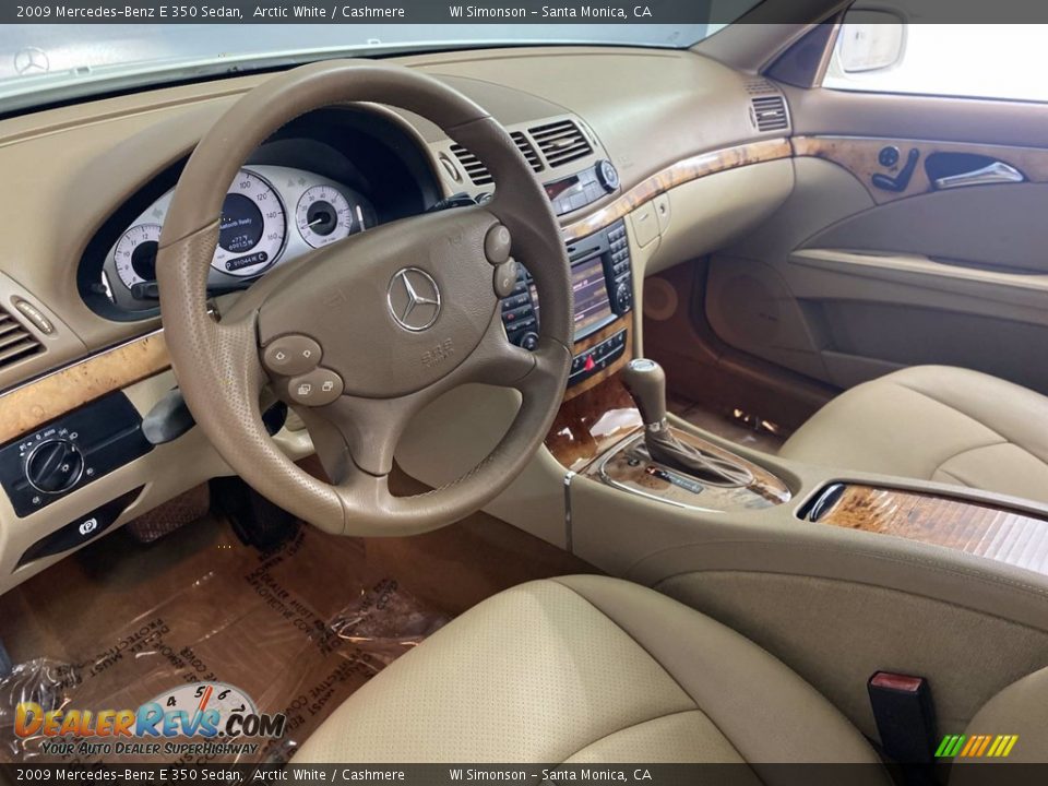 2009 Mercedes-Benz E 350 Sedan Arctic White / Cashmere Photo #15