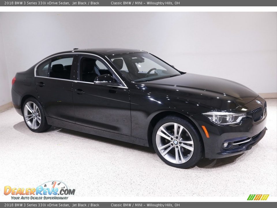 2018 BMW 3 Series 330i xDrive Sedan Jet Black / Black Photo #1