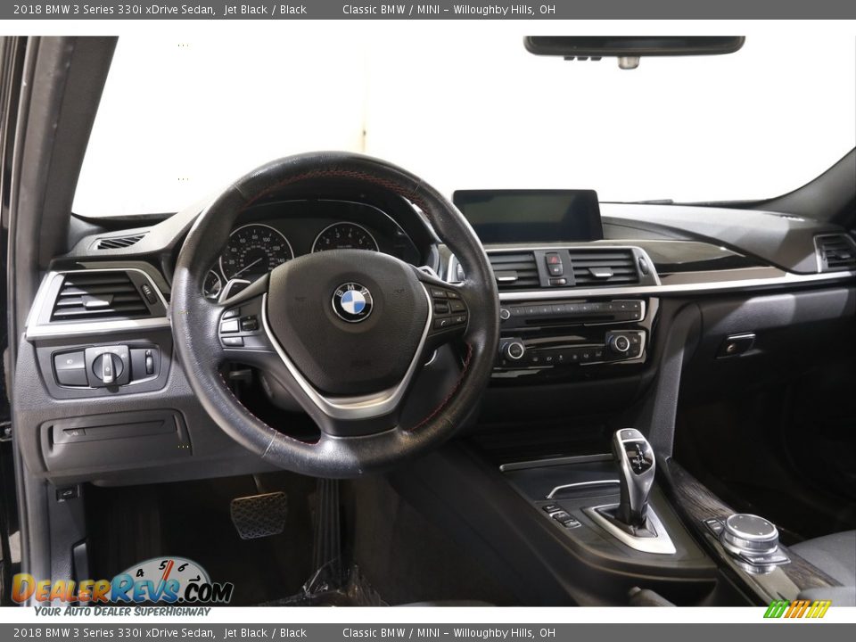 2018 BMW 3 Series 330i xDrive Sedan Jet Black / Black Photo #6