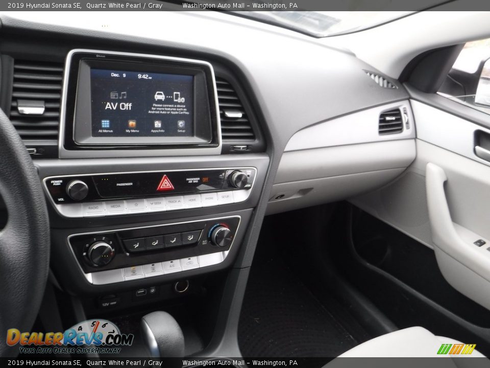 2019 Hyundai Sonata SE Quartz White Pearl / Gray Photo #17