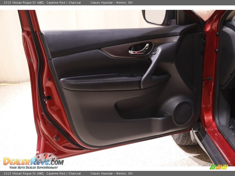 2015 Nissan Rogue SV AWD Cayenne Red / Charcoal Photo #4