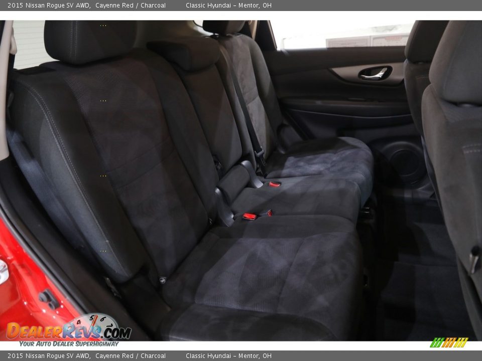 2015 Nissan Rogue SV AWD Cayenne Red / Charcoal Photo #15