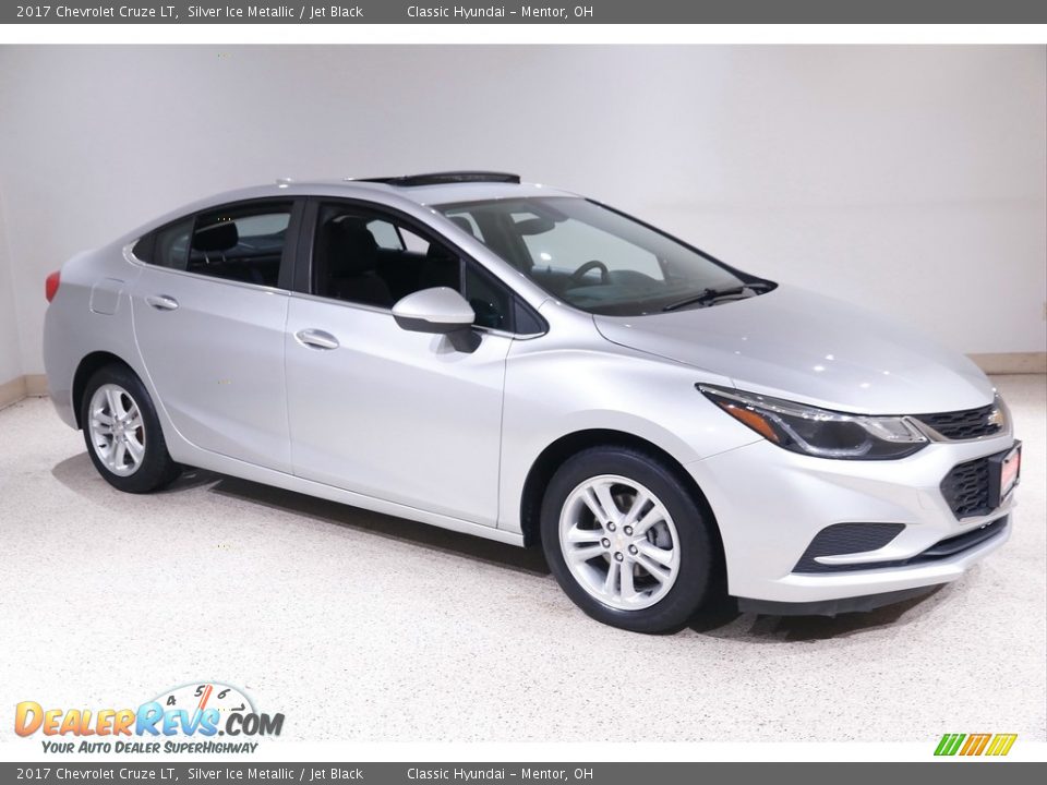 2017 Chevrolet Cruze LT Silver Ice Metallic / Jet Black Photo #1