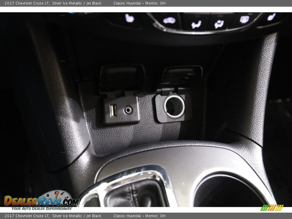 2017 Chevrolet Cruze LT Silver Ice Metallic / Jet Black Photo #13