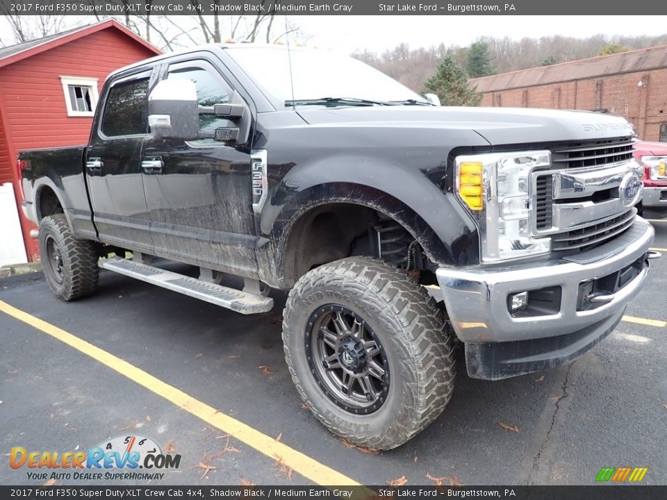 2017 Ford F350 Super Duty XLT Crew Cab 4x4 Shadow Black / Medium Earth Gray Photo #4