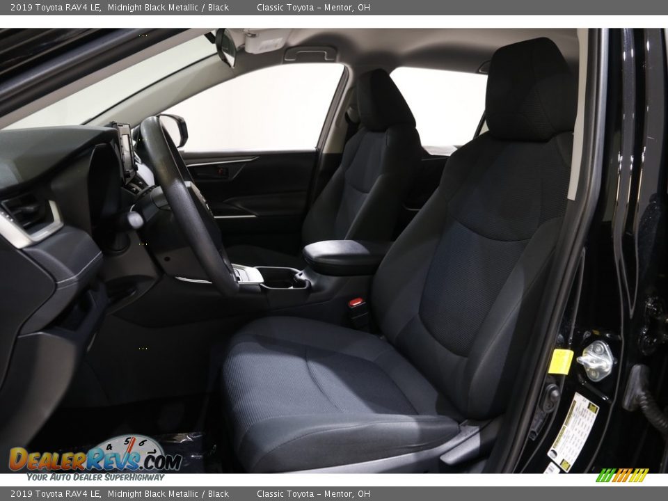 2019 Toyota RAV4 LE Midnight Black Metallic / Black Photo #5
