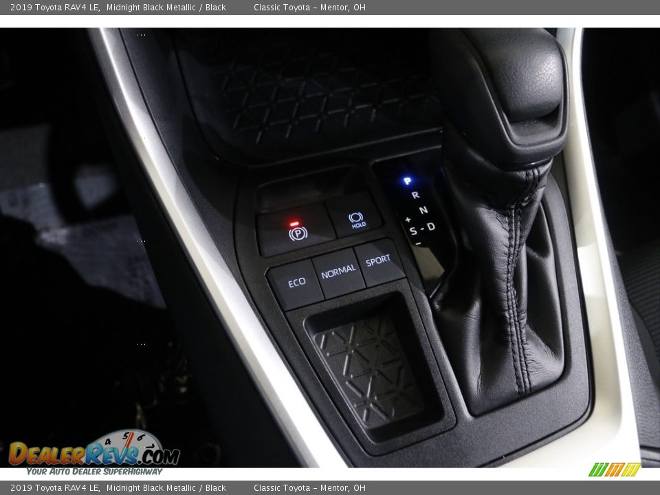 2019 Toyota RAV4 LE Midnight Black Metallic / Black Photo #13