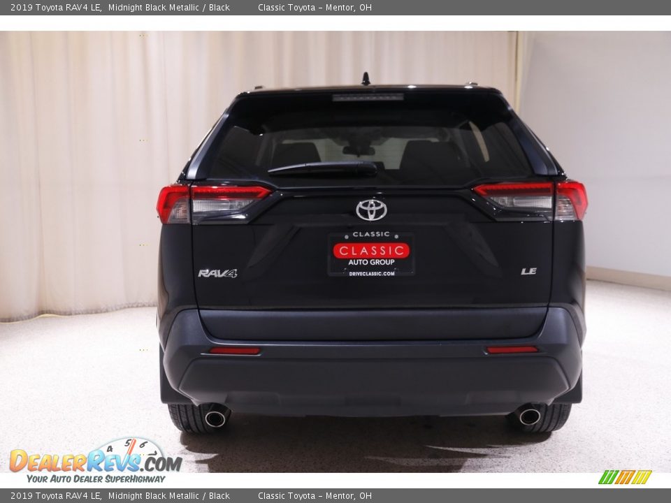 2019 Toyota RAV4 LE Midnight Black Metallic / Black Photo #17