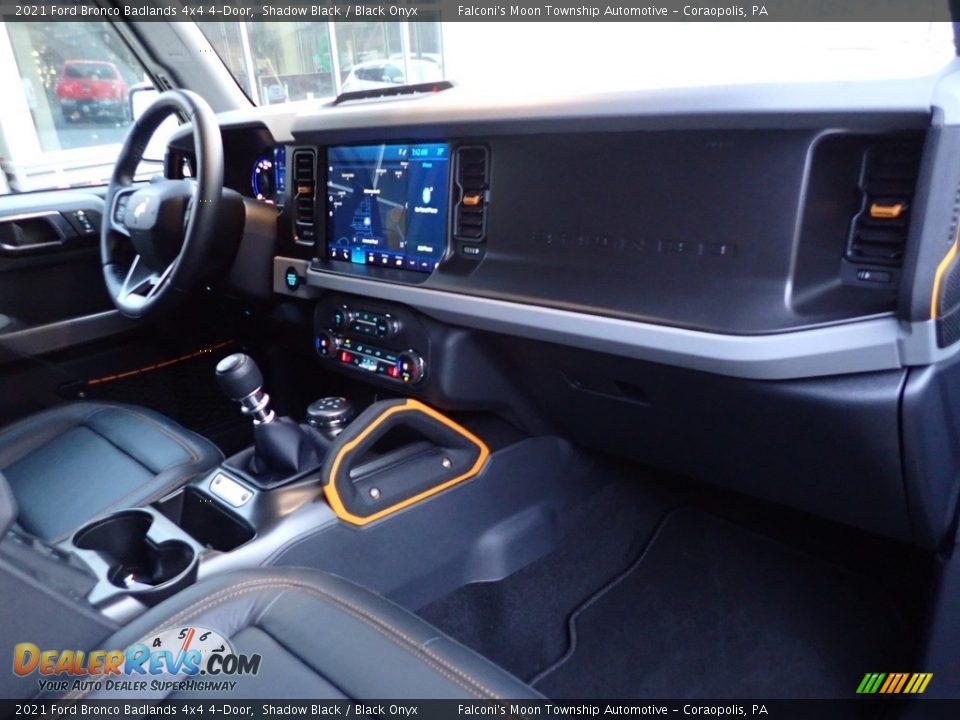 Dashboard of 2021 Ford Bronco Badlands 4x4 4-Door Photo #11