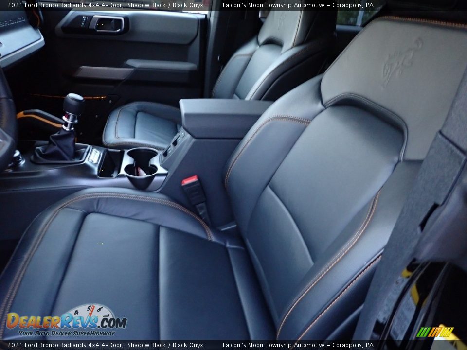 Front Seat of 2021 Ford Bronco Badlands 4x4 4-Door Photo #16