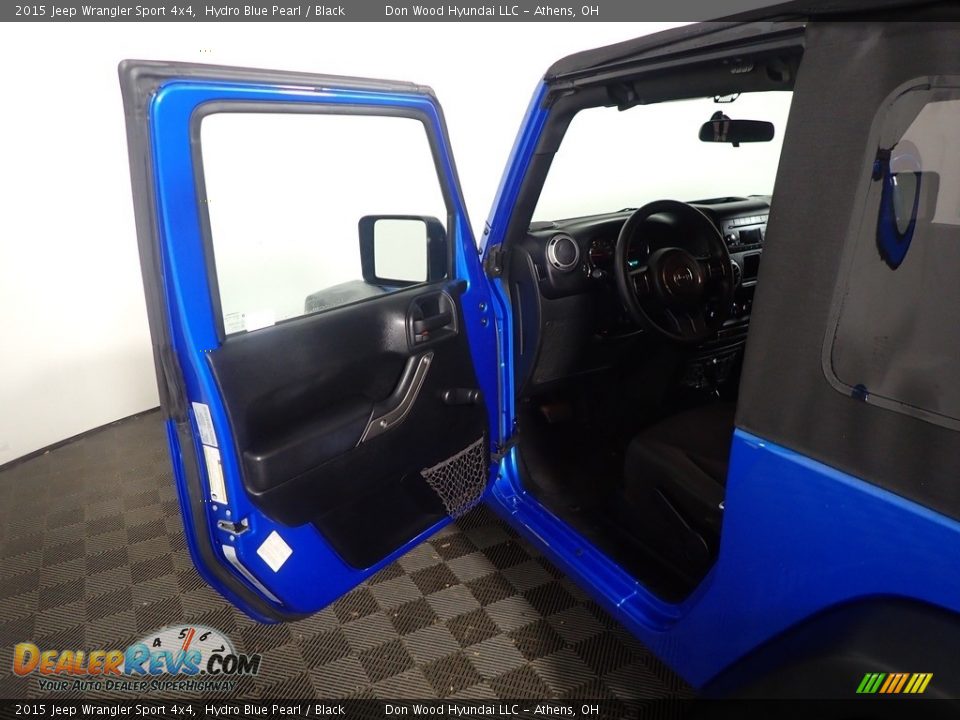 2015 Jeep Wrangler Sport 4x4 Hydro Blue Pearl / Black Photo #18