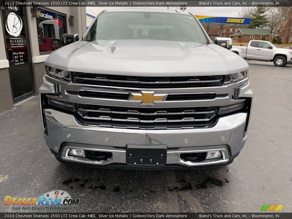 2019 Chevrolet Silverado 1500 LTZ Crew Cab 4WD Silver Ice Metallic / Gideon/Very Dark Atmosphere Photo #3