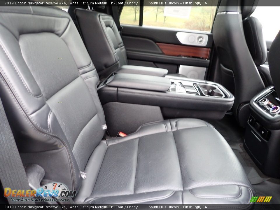 2019 Lincoln Navigator Reserve 4x4 White Platinum Metallic Tri-Coat / Ebony Photo #14