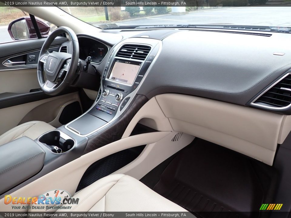 2019 Lincoln Nautilus Reserve AWD Burgundy Velvet / Ebony Photo #12