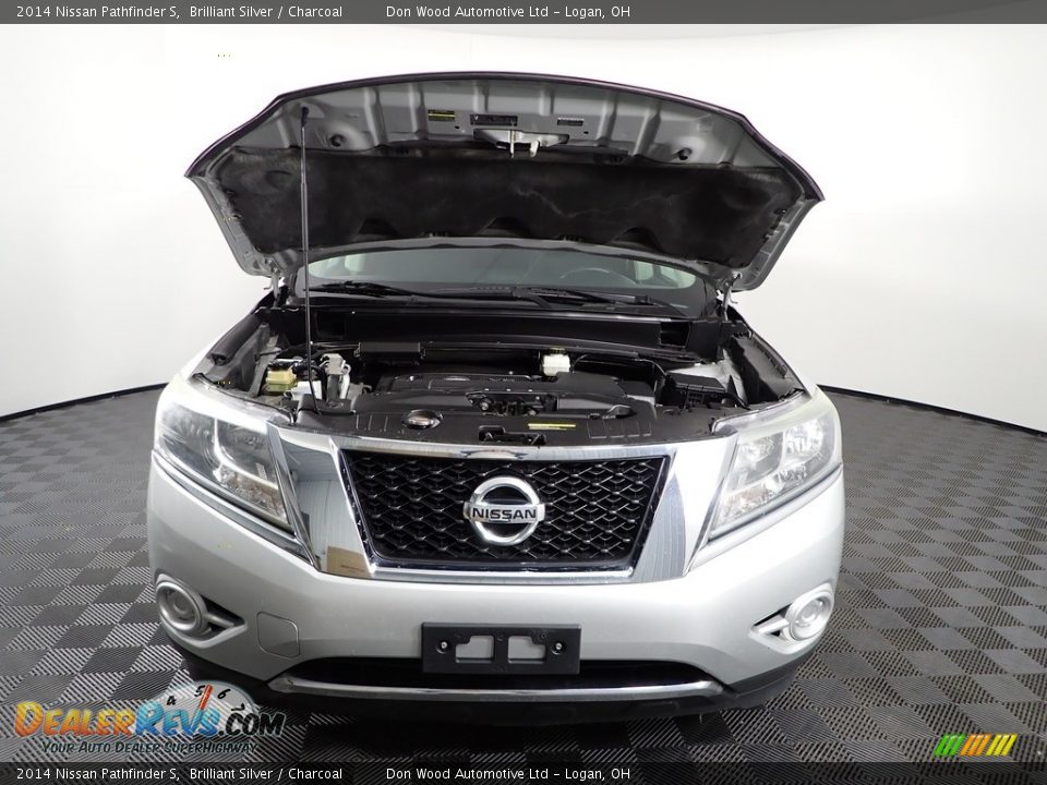2014 Nissan Pathfinder S Brilliant Silver / Charcoal Photo #5