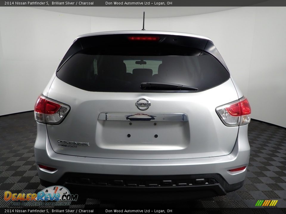 2014 Nissan Pathfinder S Brilliant Silver / Charcoal Photo #10