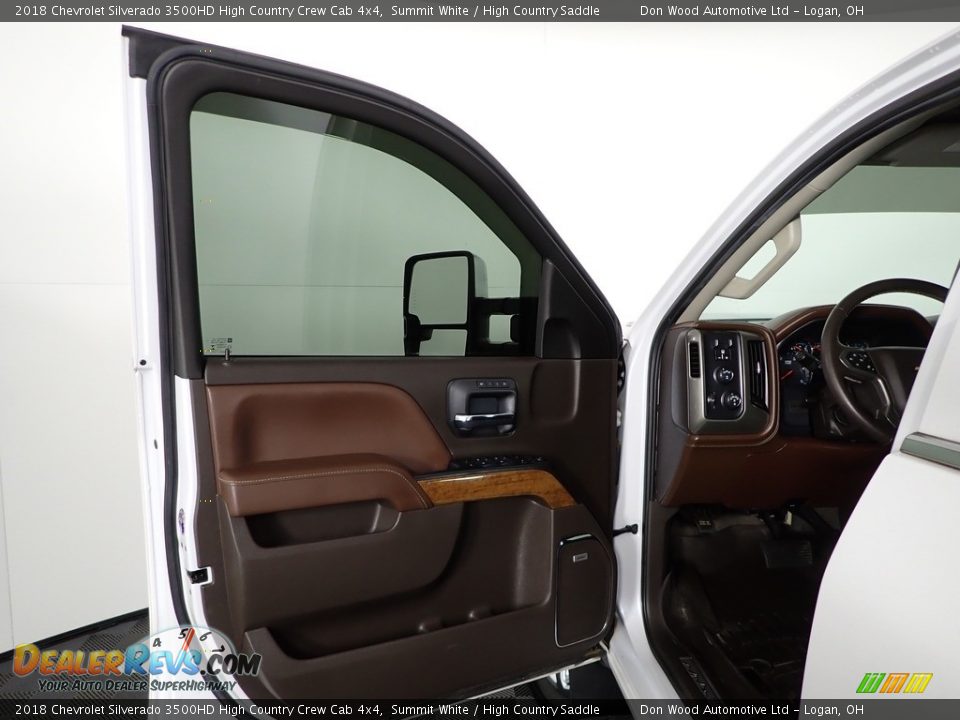 Door Panel of 2018 Chevrolet Silverado 3500HD High Country Crew Cab 4x4 Photo #18