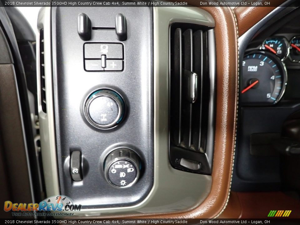 Controls of 2018 Chevrolet Silverado 3500HD High Country Crew Cab 4x4 Photo #22