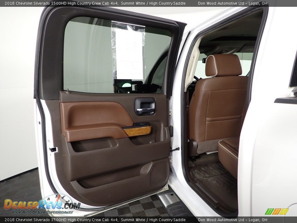 Door Panel of 2018 Chevrolet Silverado 3500HD High Country Crew Cab 4x4 Photo #31