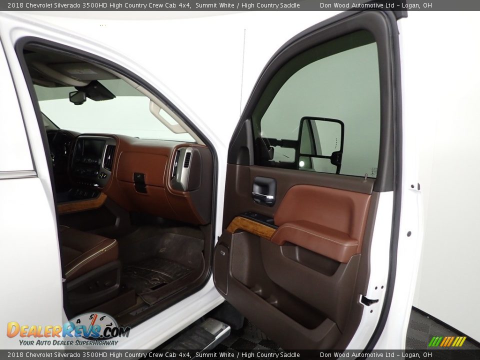 Door Panel of 2018 Chevrolet Silverado 3500HD High Country Crew Cab 4x4 Photo #34