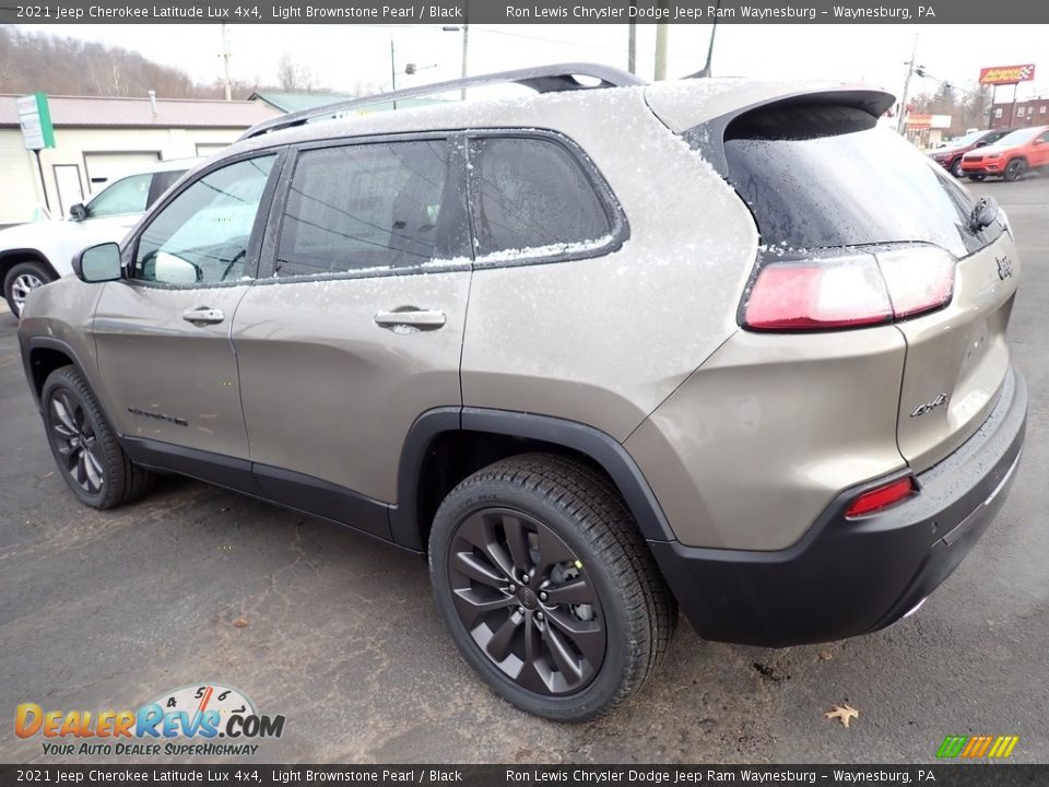 2021 Jeep Cherokee Latitude Lux 4x4 Light Brownstone Pearl / Black Photo #3