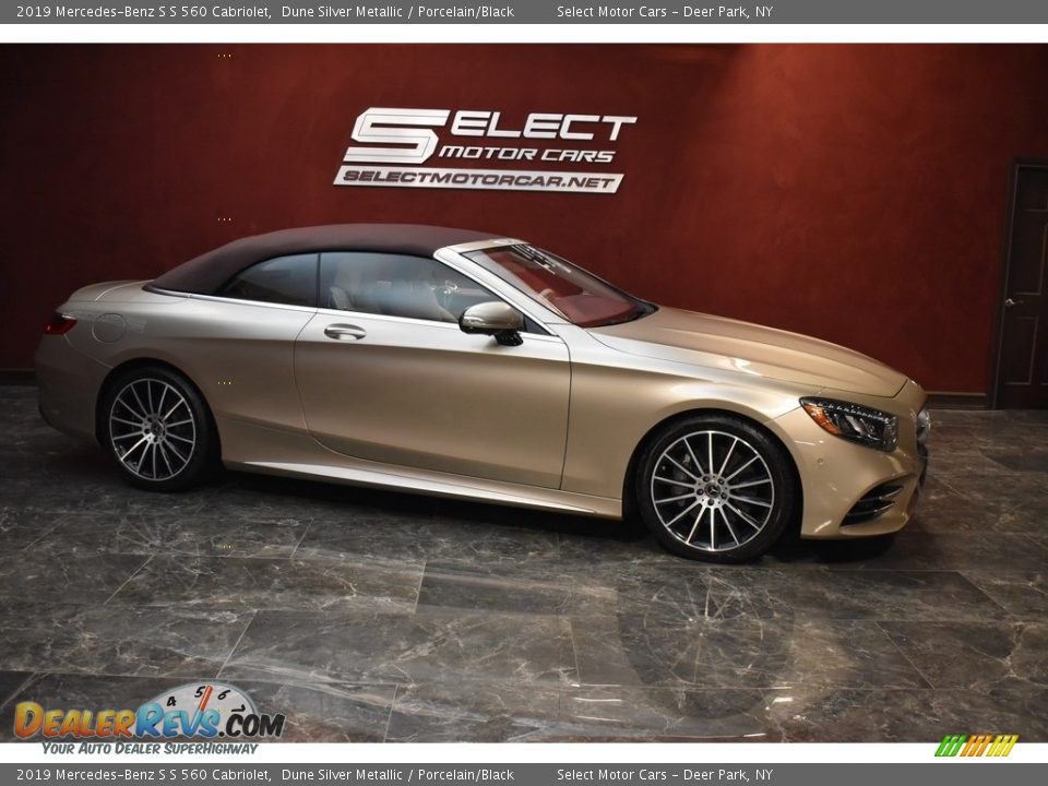 2019 Mercedes-Benz S S 560 Cabriolet Dune Silver Metallic / Porcelain/Black Photo #3