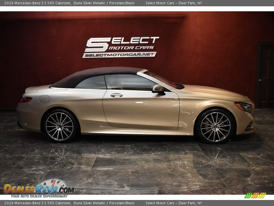 2019 Mercedes-Benz S S 560 Cabriolet Dune Silver Metallic / Porcelain/Black Photo #4