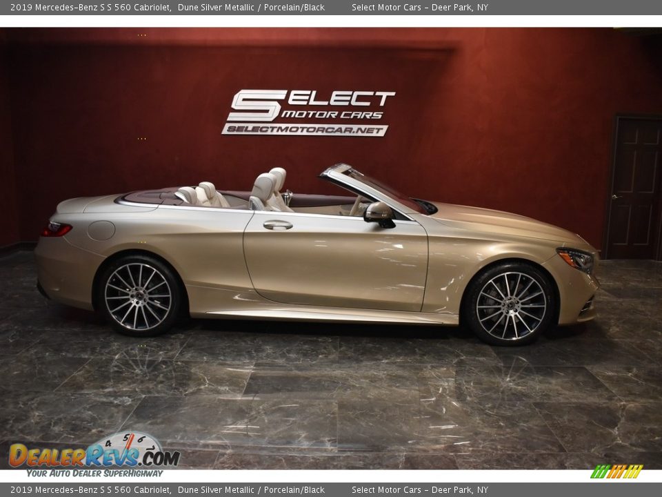 2019 Mercedes-Benz S S 560 Cabriolet Dune Silver Metallic / Porcelain/Black Photo #7