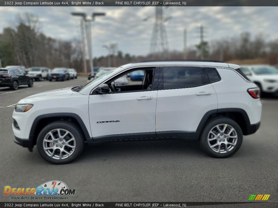 2022 Jeep Compass Latitude Lux 4x4 Bright White / Black Photo #3