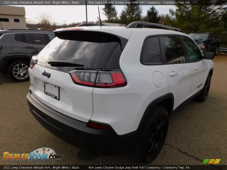 2021 Jeep Cherokee Altitude 4x4 Bright White / Black Photo #5